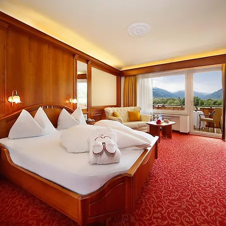 Nocturnes Hotel 4*